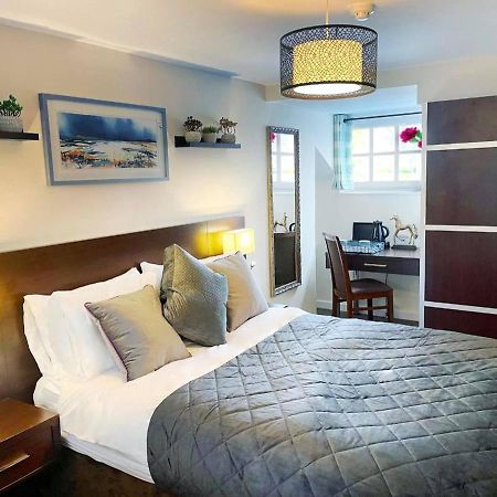 The High Flyer Hotell Ely Eksteriør bilde